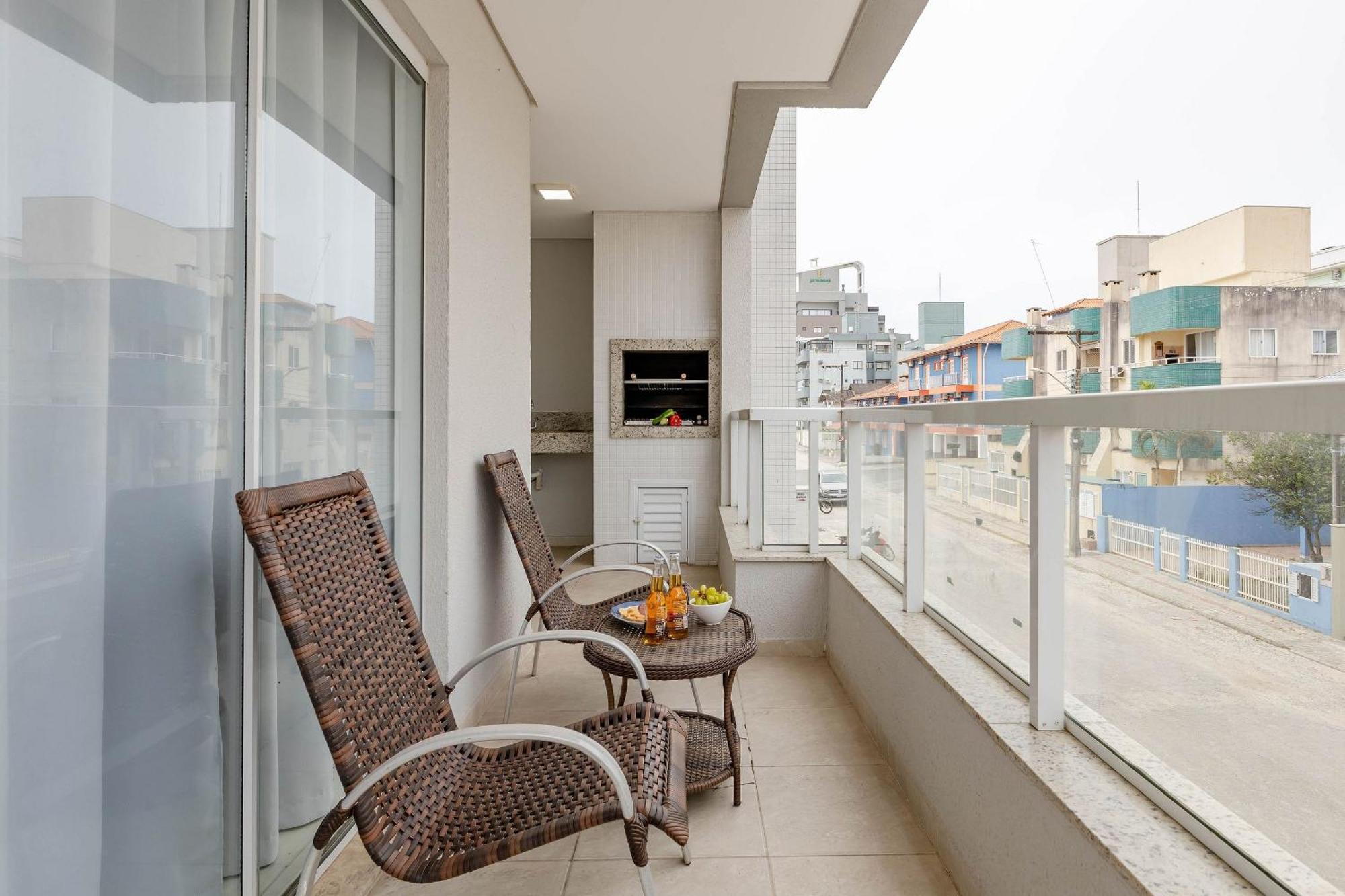 Apartamento para Famílias, Pertinho da Avenida e da Praia de Bombas - 2 dorms 6 pessoas Bombinhas Exterior foto